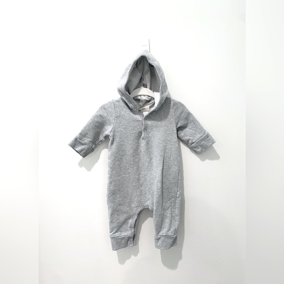Monica & Andy grey hooded romper - Picture 2 of 4